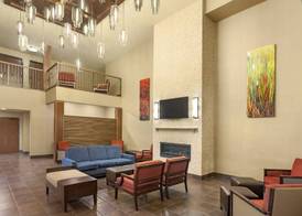 Comfort Suites Yakima 3