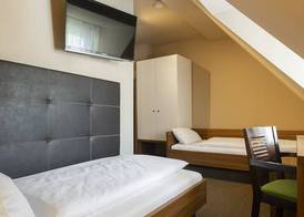 JOESEPP ́S HOTEL am Hallhof 4