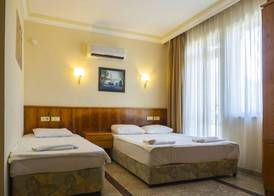 Tal Beach Hotel 5