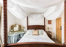 Shakespeare House, Free Parking, Town Centre Location 3