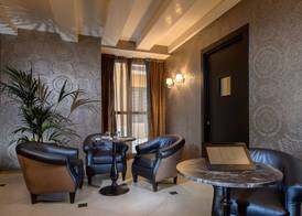 Palazzo Veneziano - Venice Collection 4