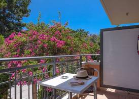Poseidon Studios & Apartments 3