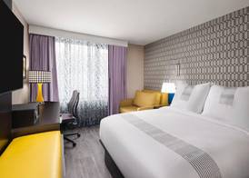 GLō Best Western Bronx NYC 4