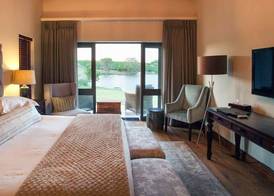 Under Oaks Guesthouse 4