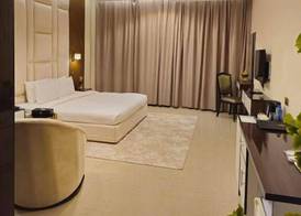 Clifton International Hotel 5