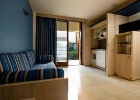 Canado Family Hotel 3