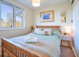 Chalet in Snowdonia With Pool & Fishing Lake 4