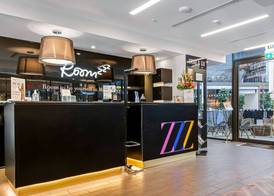 Roomzzz Manchester Victoria 3