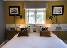 Rockmount Rooms & Apartment 5