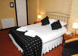 Royal Exeter Hotel 4