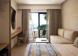 Sunrise Hotel 5