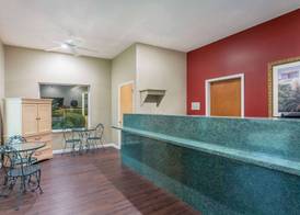 Super 8 by Wyndham Monticello 2