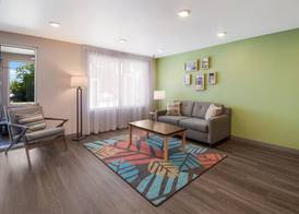WoodSpring Suites Detroit Madison Heights 5