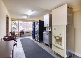 Americas Best Value Inn Springfield - Mansion View 4