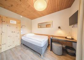Hotel Quellenhof - Self Check-in & Adults Only 5