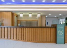 Dennys Inn Hotel 3