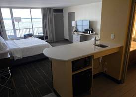 Holiday Inn DETROIT LAKES - LAKEFRONT by IHG 4