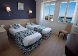 Hotel De La Mer 3