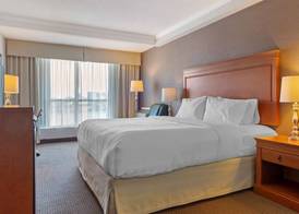 Best Western Plus Gatineau-Ottawa Downtown 5