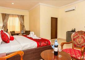 Sefcon Suites and Apartment 5