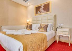 Twins Hotel 4