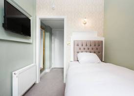 Stauntons on the Green Hotel 4