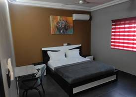 Royal Blue Guest House, Lomé Togo. 5