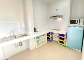 Sea View Apartments 3