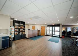 AmericInn by Wyndham Tomahawk 2