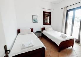 Evgenias sea view apartments 3