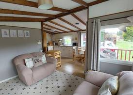 Number 8 Lodge Caer Beris 3