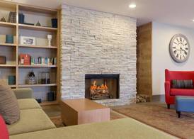 Country Inn & Suites by Radisson, Jackson, TN 2