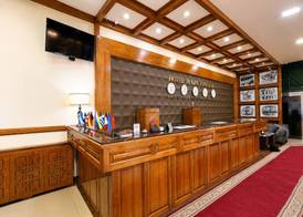 Cathedral Plaza Hotel Gyumri 2