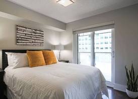 Metropolis Loft - CN Tower 5