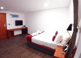 Hotel Records 3