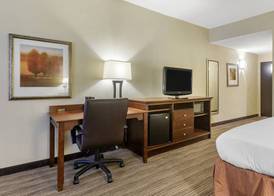 Country Inn & Suites by Radisson, Atlanta Downtown 4