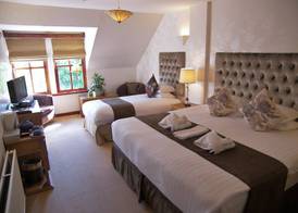 Rosemount Hotel 4