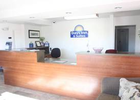 Days Inn & Suites by Wyndham Needles 4