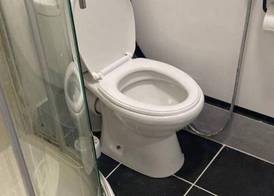 Studio- Sleeps 2-Pets Ok-Action Park and Stn Close 5