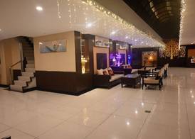 Boss Suites Nana Hotel 3