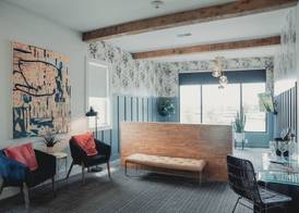 Reunion Hotel 3