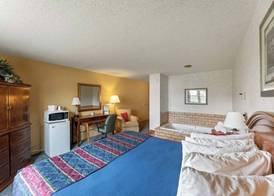 Iron Ridge Inn Motel 5