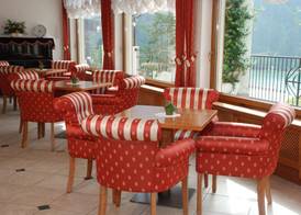 Ariston Lake View Hotel 3