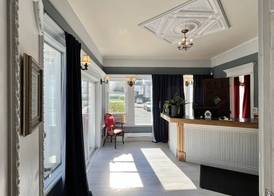 Le Chateau du Lac 3