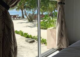 Crown Beach Hotel 4