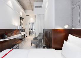 Ruby Lilou Hotel Marseille by IHG 5