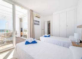 Orange Colom Seaside Apartments 4