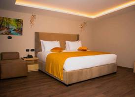 Albanopolis Hotel 4