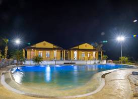 Sky Bay Lodge 3