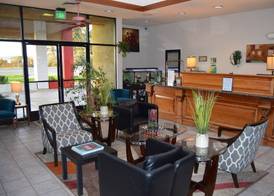 Ramada by Wyndham Arcata 2